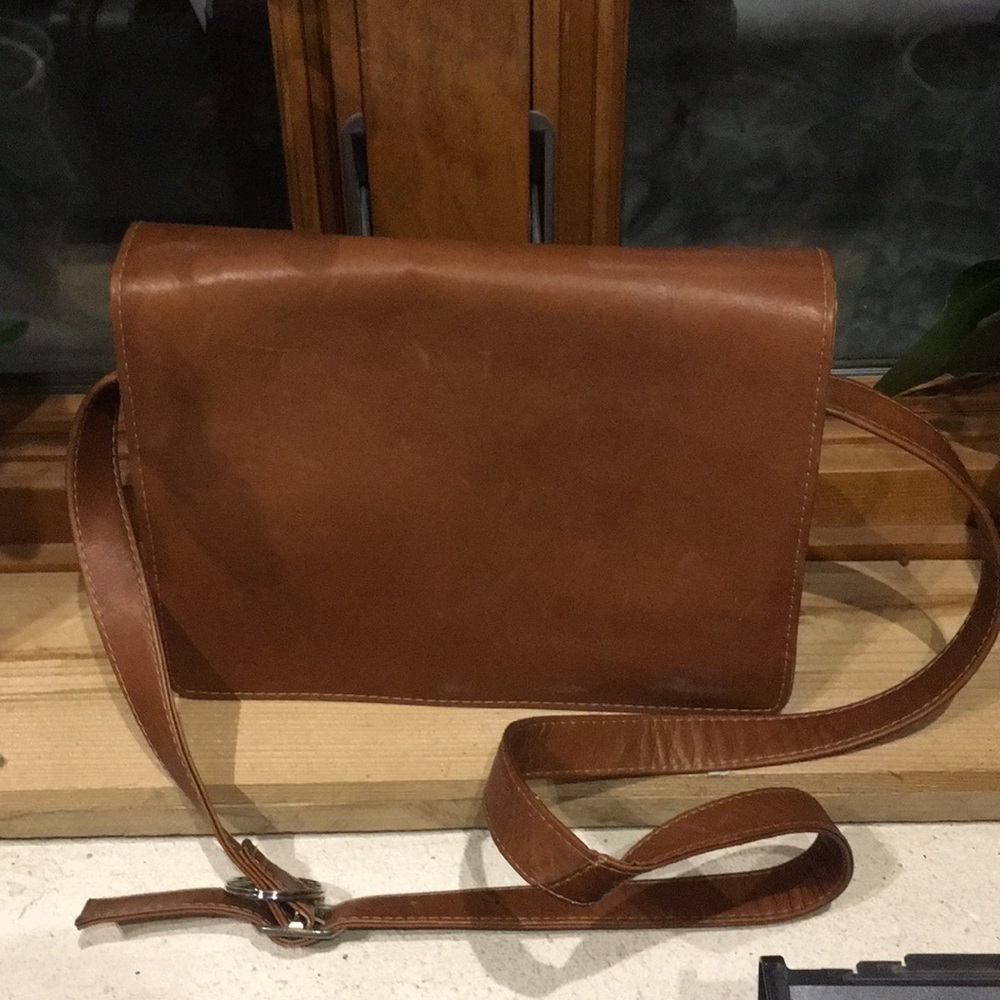 Piel Small Handbag with Organizer